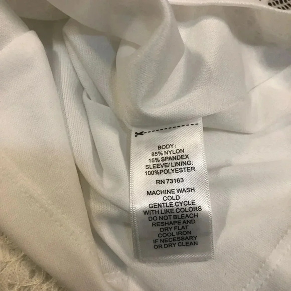 Cable & Gauge Solid White Lace Detailed Cap Sleeve Top Women's Size Large - Picture 10 of 12